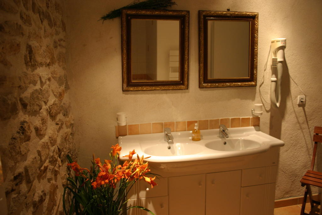 Gite Le Gre Chantemerle-les-Grignan Room photo